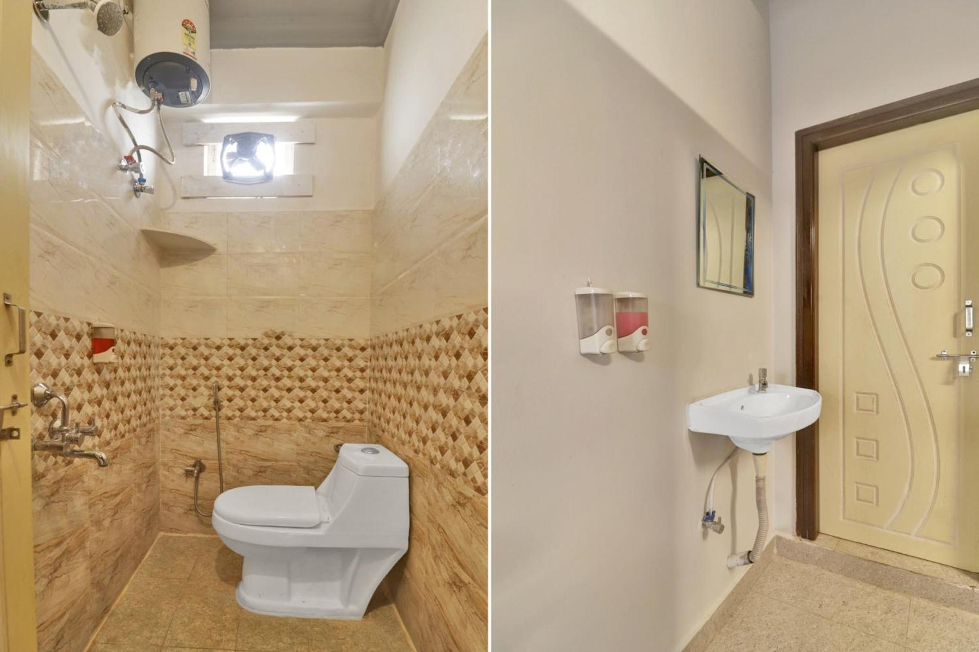 Super Townhouse Rcc Blizz Hotell Kondapur  Exteriör bild