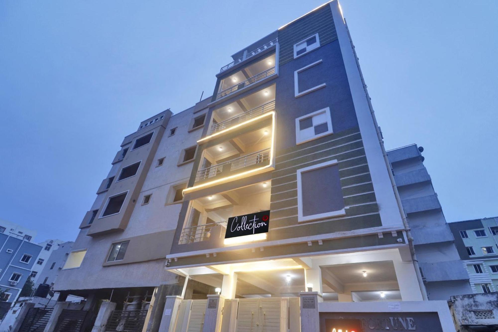Super Townhouse Rcc Blizz Hotell Kondapur  Exteriör bild